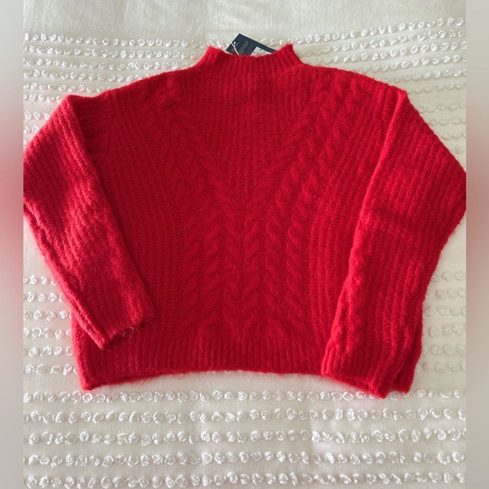 Universal Thread Vibrant Red Sweater BNWT